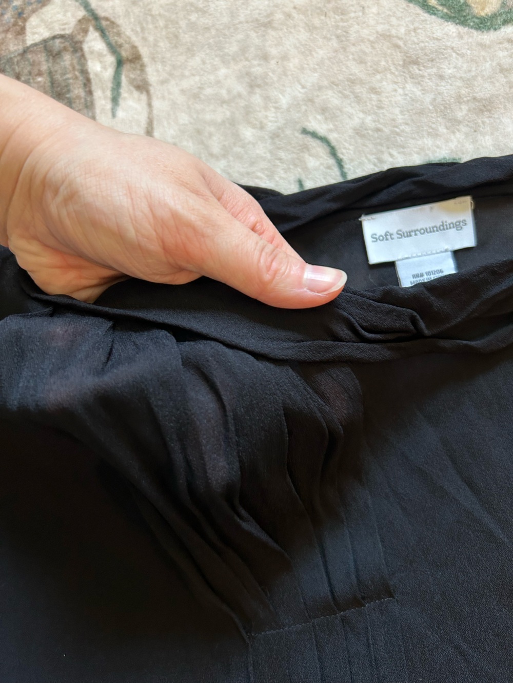 Soft Surroundings Sheer Black Pleated Short-Sleeve Tunic - Picture 5 of 13